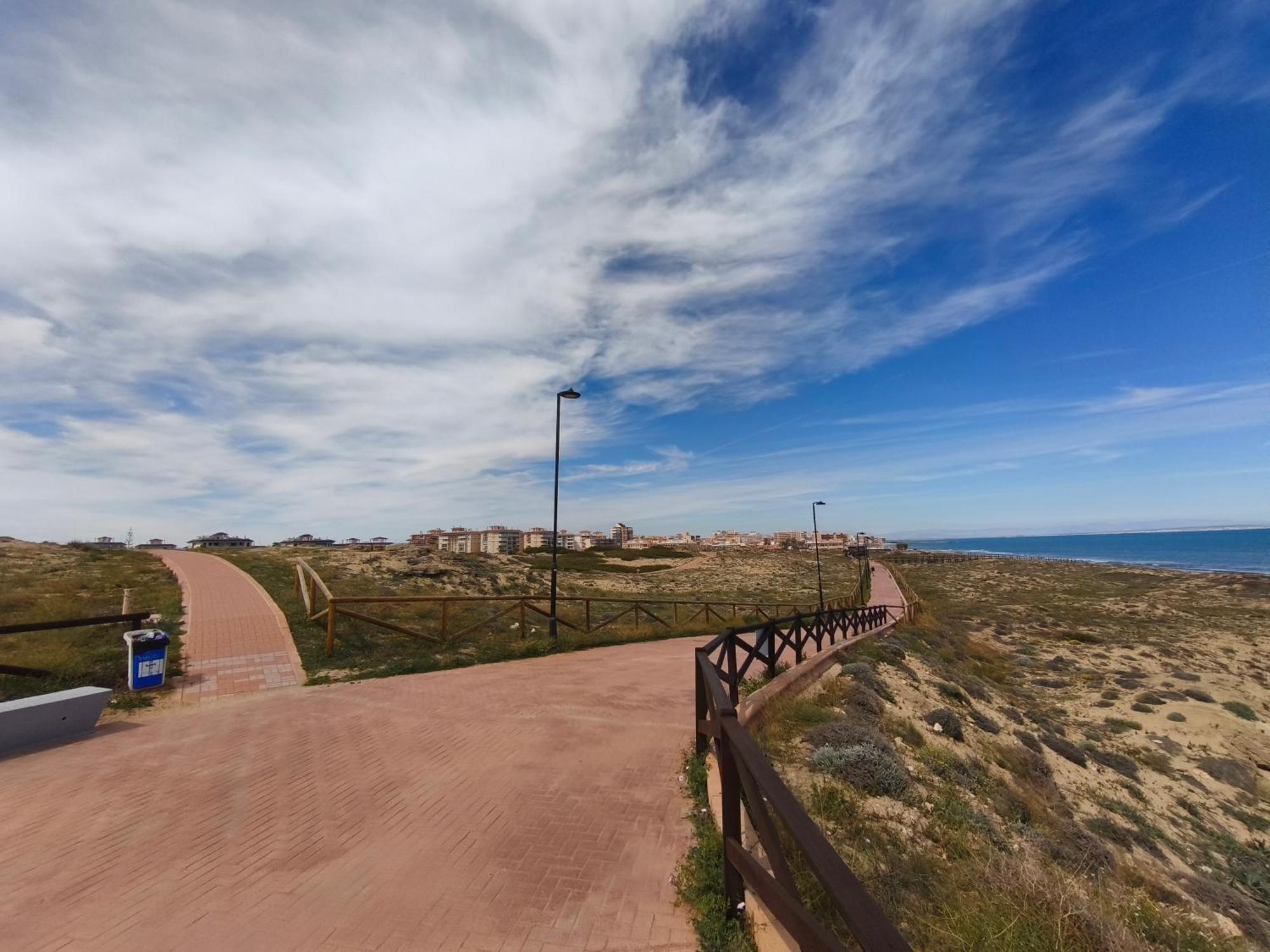 Bonito Apartamento 150 M De La Playa La Mata لا ماتا المظهر الخارجي الصورة