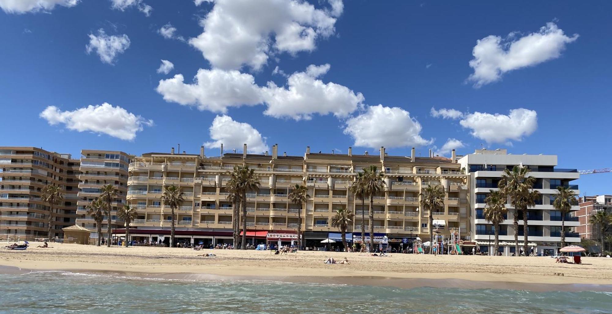Bonito Apartamento 150 M De La Playa La Mata لا ماتا المظهر الخارجي الصورة